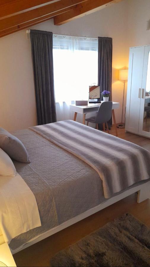 Apartman Diana,Free Parking Pula Zewnętrze zdjęcie